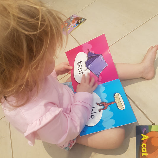 toddlers learning to read